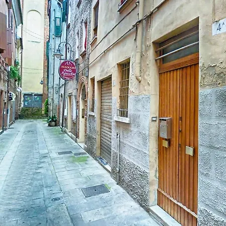 Delle Agucchie